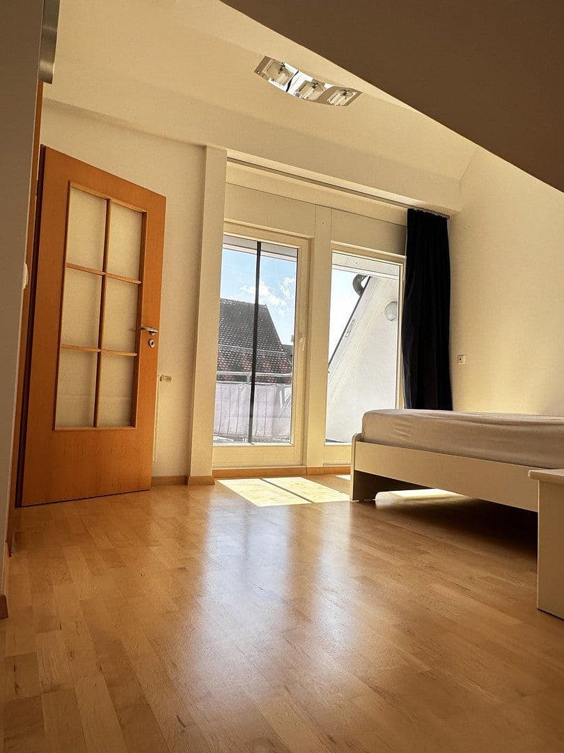 Pronájem bytu 4+1 120 m², Bärengasse 5, Villingen-Schwenningen, Bádensko-Württembersko Pronájem bytu 4+1 120 m², Bärengasse 5, Villingen-Schwenningen, Bádensko-Württembersko