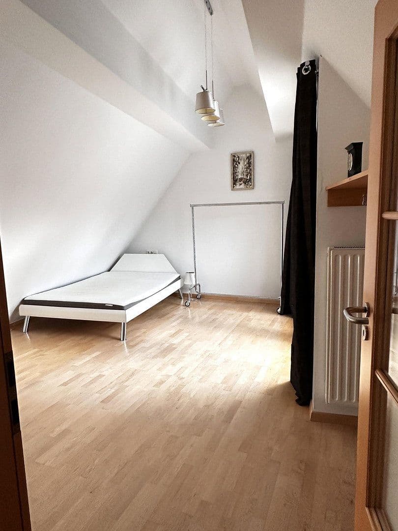 Pronájem bytu 4+1 120 m², Bärengasse 5, Villingen-Schwenningen, Bádensko-Württembersko Pronájem bytu 4+1 120 m², Bärengasse 5, Villingen-Schwenningen, Bádensko-Württembersko