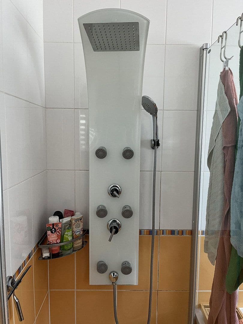 Prodej bytu 3+1 84 m², Rietburgstrasse 2, Maxdorf, Porýní-Falc Prodej bytu 3+1 84 m², Rietburgstrasse 2, Maxdorf, Porýní-Falc