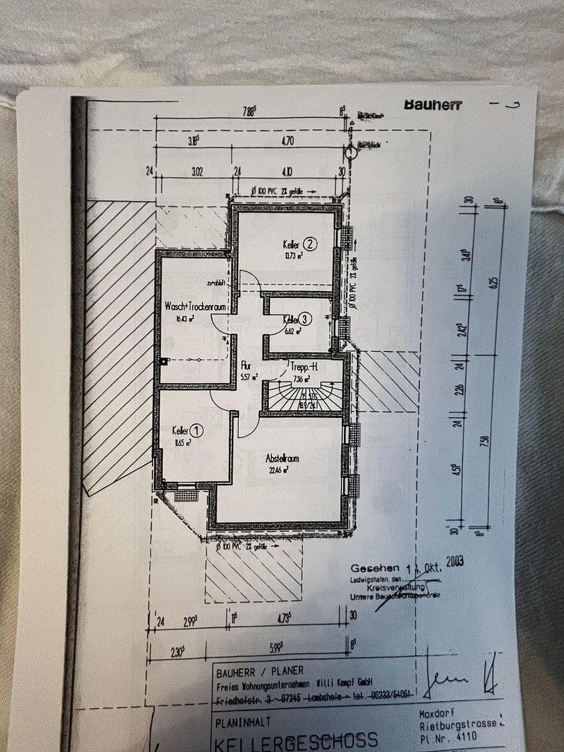 Prodej bytu 3+1 84 m², Rietburgstrasse 2, Maxdorf, Porýní-Falc Prodej bytu 3+1 84 m², Rietburgstrasse 2, Maxdorf, Porýní-Falc