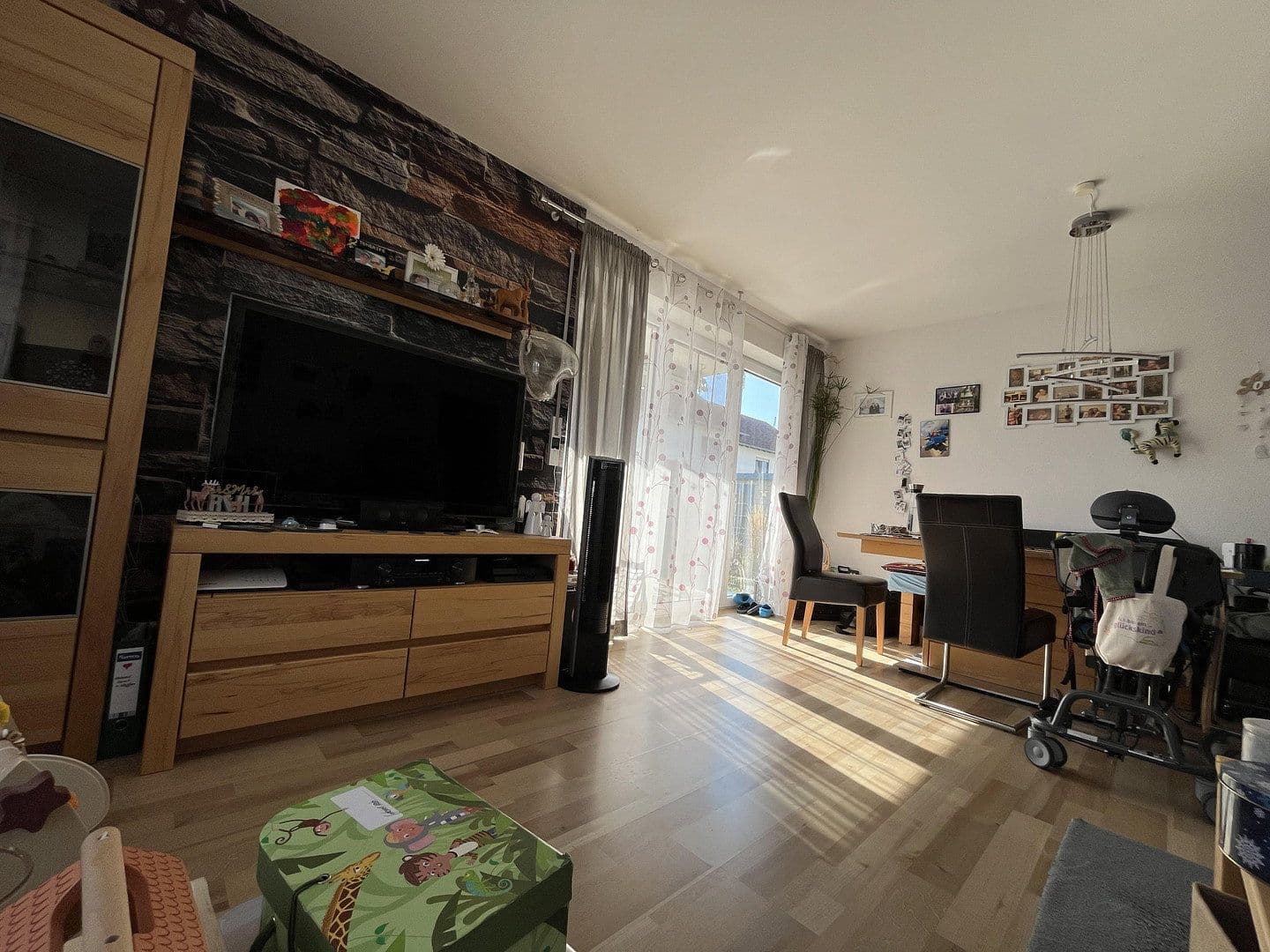 Prodej bytu 3+1 84 m², Rietburgstrasse 2, Maxdorf, Porýní-Falc Prodej bytu 3+1 84 m², Rietburgstrasse 2, Maxdorf, Porýní-Falc