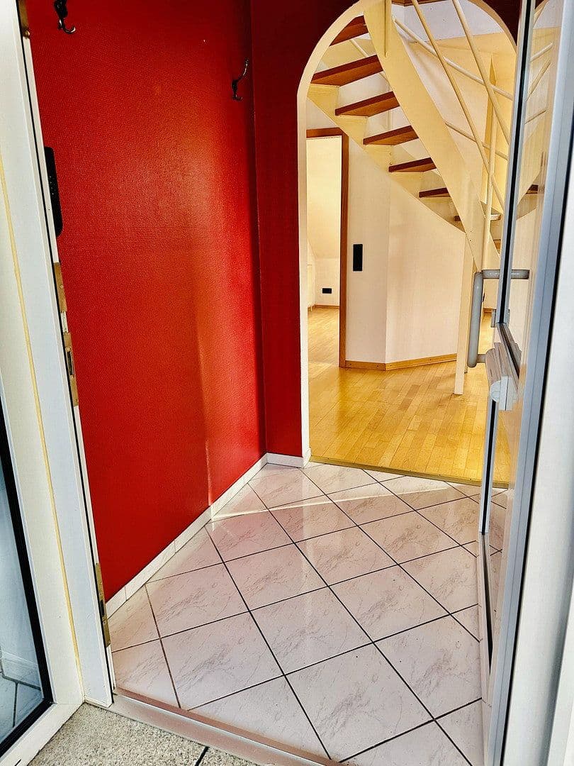 Pronájem bytu 3+1 87 m², Großhorst 11, Isernhagen, Dolní Sasko Pronájem bytu 3+1 87 m², Großhorst 11, Isernhagen, Dolní Sasko