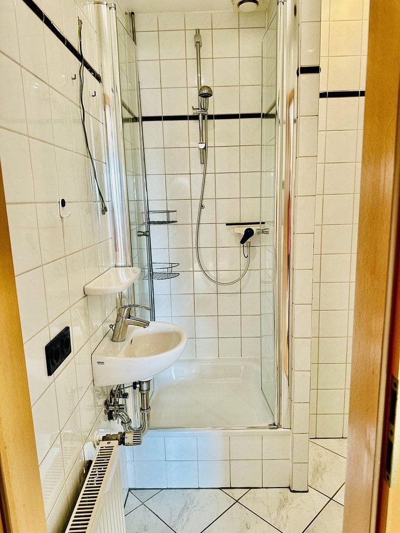 Pronájem bytu 3+1 87 m², Großhorst 11, Isernhagen, Dolní Sasko Pronájem bytu 3+1 87 m², Großhorst 11, Isernhagen, Dolní Sasko