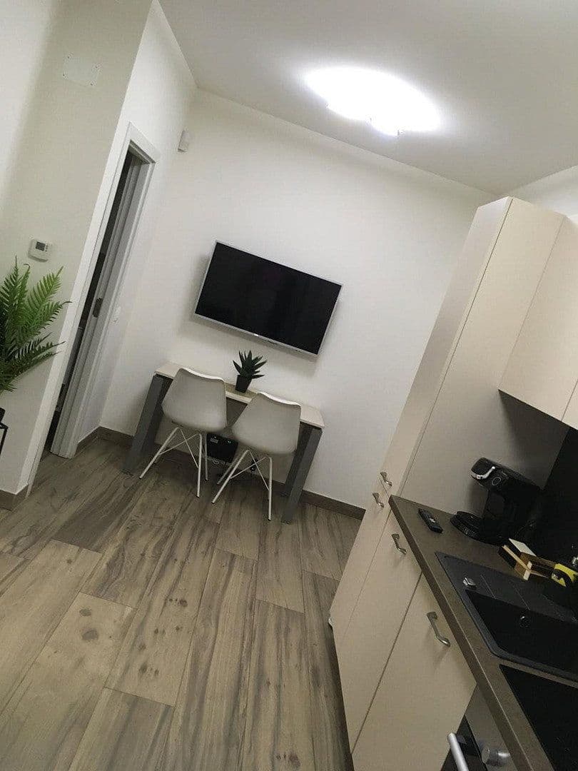 Pronájem bytu 1+1 33 m², Passstraße 7, Cáchy, Severní Porýní-Vestfálsko Pronájem bytu 1+1 33 m², Passstraße 7, Cáchy, Severní Porýní-Vestfálsko