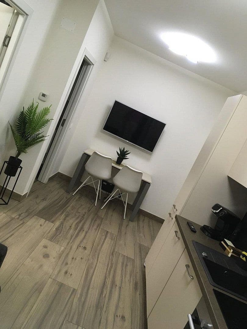 Pronájem bytu 1+1 33 m², Passstraße 7, Cáchy, Severní Porýní-Vestfálsko Pronájem bytu 1+1 33 m², Passstraße 7, Cáchy, Severní Porýní-Vestfálsko