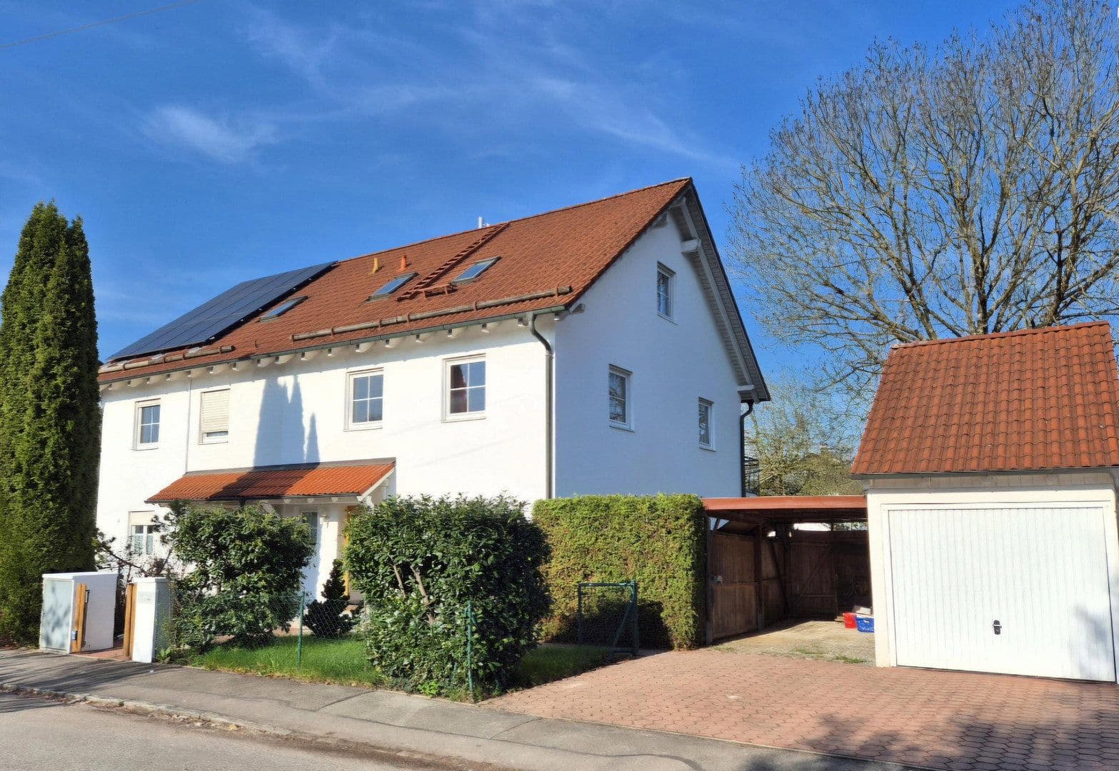 Prodej domu 150 m², pozemek 426 m², Eichenau, Bavorsko Prodej domu 150 m², pozemek 426 m², Eichenau, Bavorsko