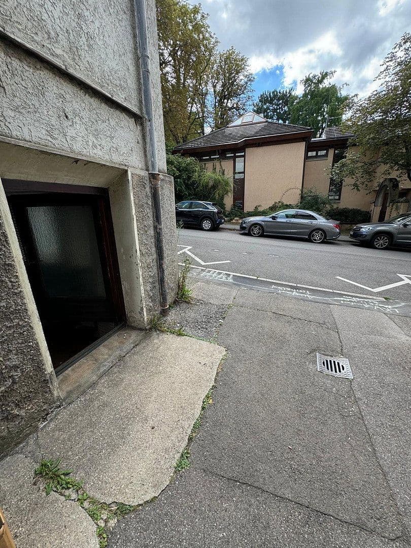 Pronájem nebytového prostoru 32 m², Stuttgart, Bádensko-Württembersko Pronájem nebytového prostoru 32 m², Stuttgart, Bádensko-Württembersko