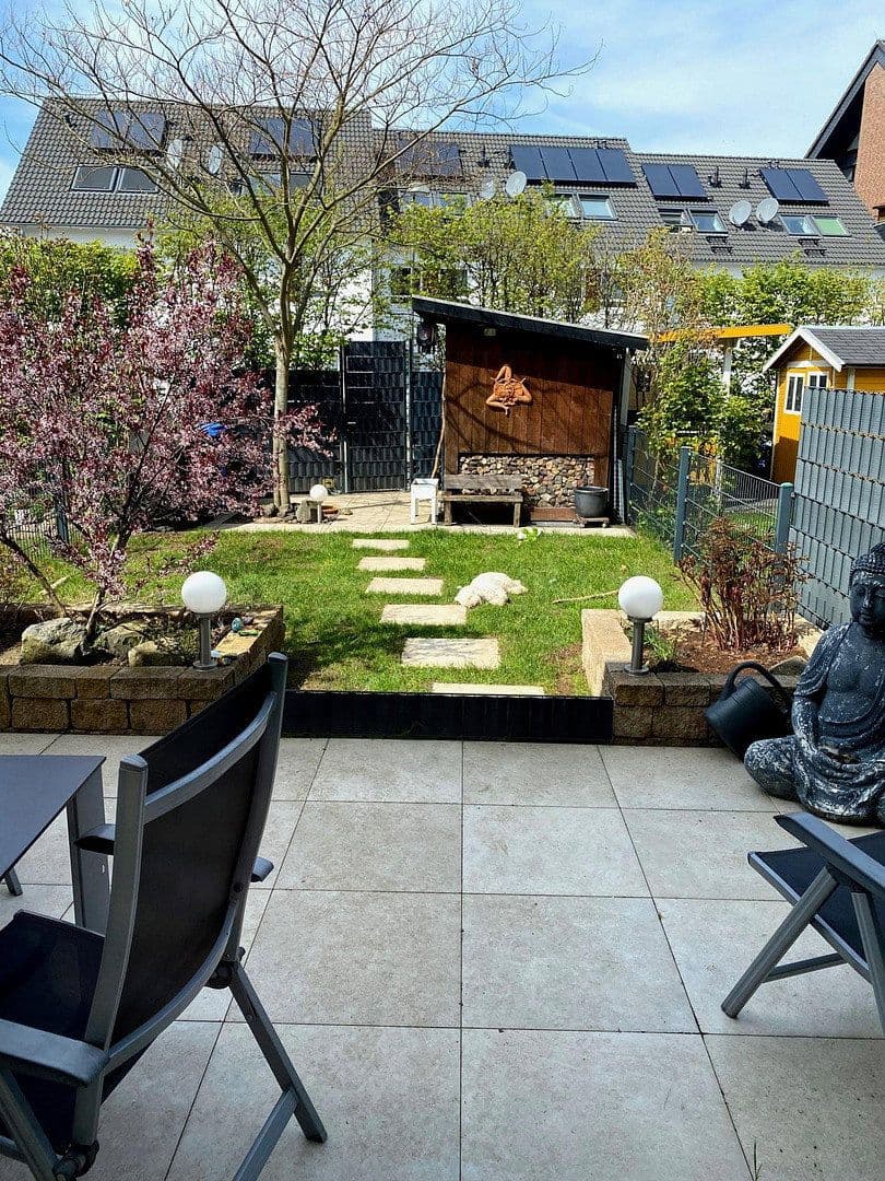 Prodej domu 138 m², pozemek 167 m², Leverkusen, Severní Porýní-Vestfálsko Prodej domu 138 m², pozemek 167 m², Leverkusen, Severní Porýní-Vestfálsko