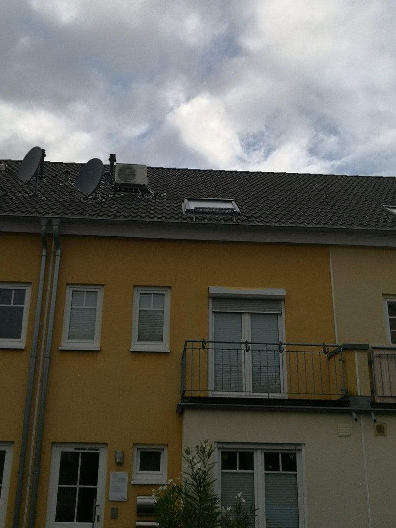 Prodej domu 138 m², pozemek 167 m², Leverkusen, Severní Porýní-Vestfálsko Prodej domu 138 m², pozemek 167 m², Leverkusen, Severní Porýní-Vestfálsko