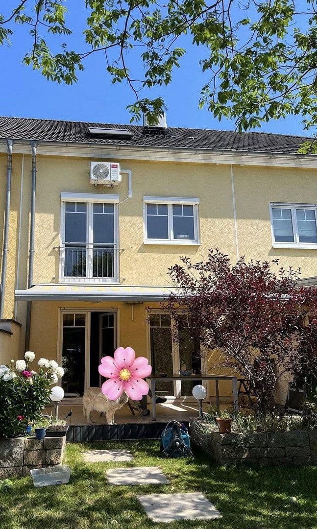 Prodej domu 138 m², pozemek 167 m², Leverkusen, Severní Porýní-Vestfálsko Prodej domu 138 m², pozemek 167 m², Leverkusen, Severní Porýní-Vestfálsko