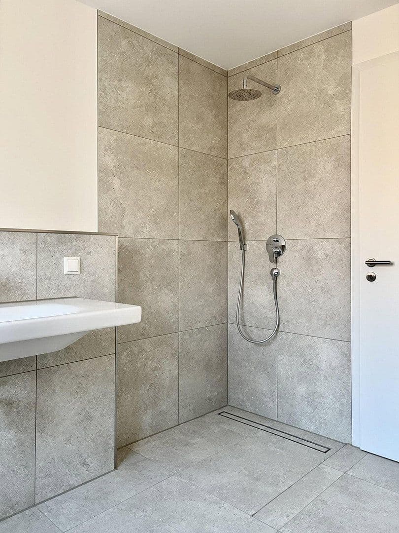 Pronájem bytu 3+1 74 m², Mauerbergstraße 83, Baden-Baden, Bádensko-Württembersko Pronájem bytu 3+1 74 m², Mauerbergstraße 83, Baden-Baden, Bádensko-Württembersko