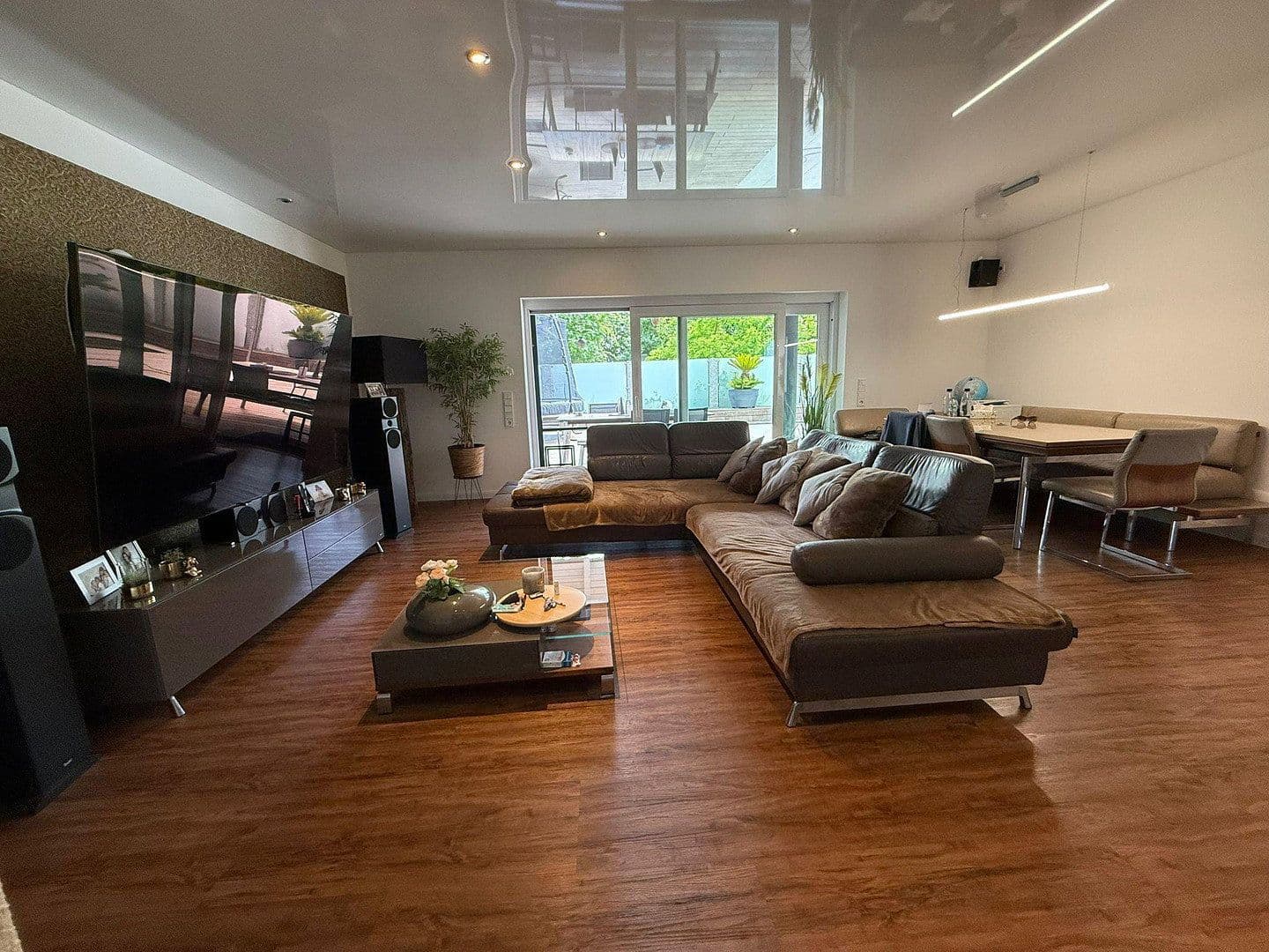 Prodej domu 157 m², pozemek 500 m², Lustadt, Porýní-Falc Prodej domu 157 m², pozemek 500 m², Lustadt, Porýní-Falc