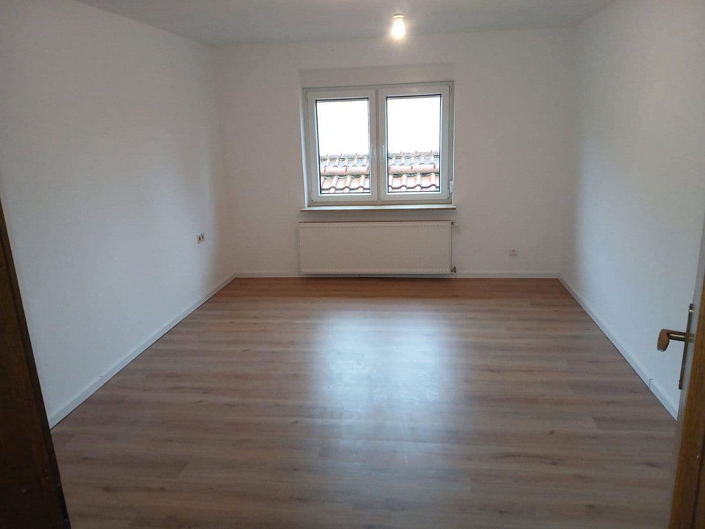 Pronájem bytu 4+1 140 m², Venningen, Porýní-Falc Pronájem bytu 4+1 140 m², Venningen, Porýní-Falc