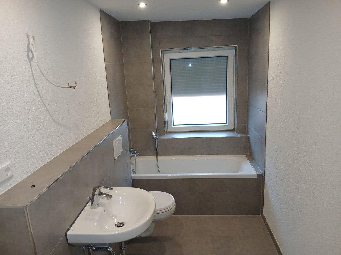 Pronájem bytu 4+1 140 m², Venningen, Porýní-Falc Pronájem bytu 4+1 140 m², Venningen, Porýní-Falc