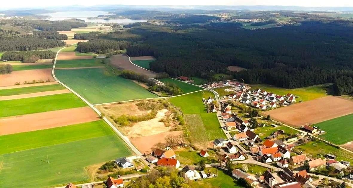 Prodej pozemku 811 m², Brombach 31, Haundorf, Bavorsko Prodej pozemku 811 m², Brombach 31, Haundorf, Bavorsko