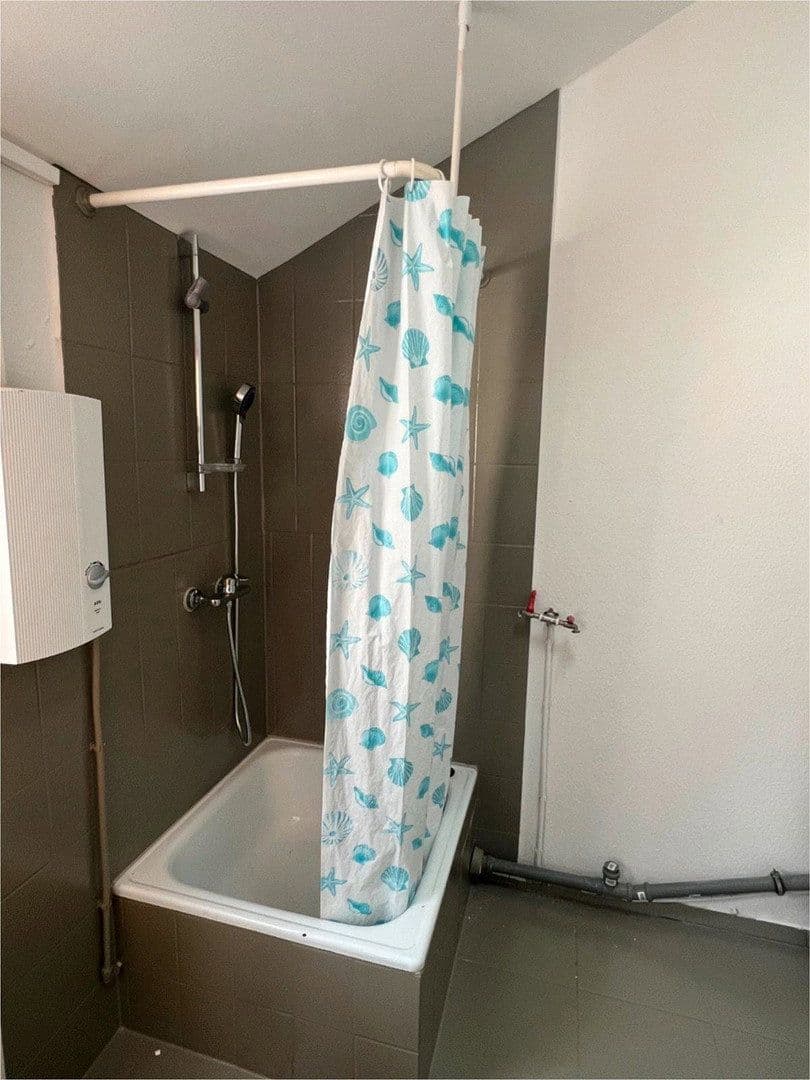 Pronájem bytu 1+1 22 m², Goethestrasse, Erlangen, Bavorsko Pronájem bytu 1+1 22 m², Goethestrasse, Erlangen, Bavorsko