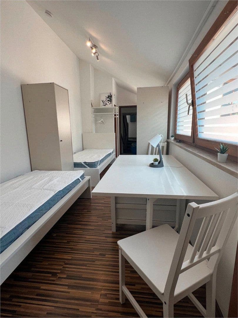 Pronájem bytu 1+1 22 m², Goethestrasse, Erlangen, Bavorsko Pronájem bytu 1+1 22 m², Goethestrasse, Erlangen, Bavorsko