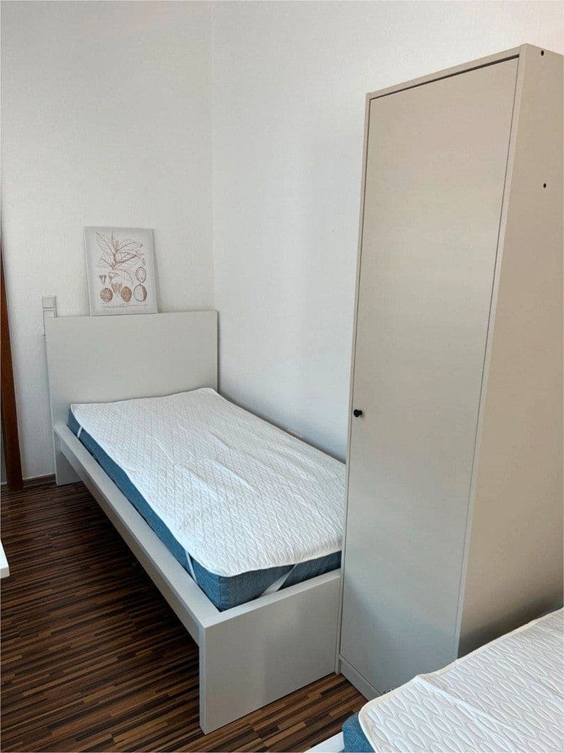Pronájem bytu 1+1 22 m², Goethestrasse, Erlangen, Bavorsko Pronájem bytu 1+1 22 m², Goethestrasse, Erlangen, Bavorsko