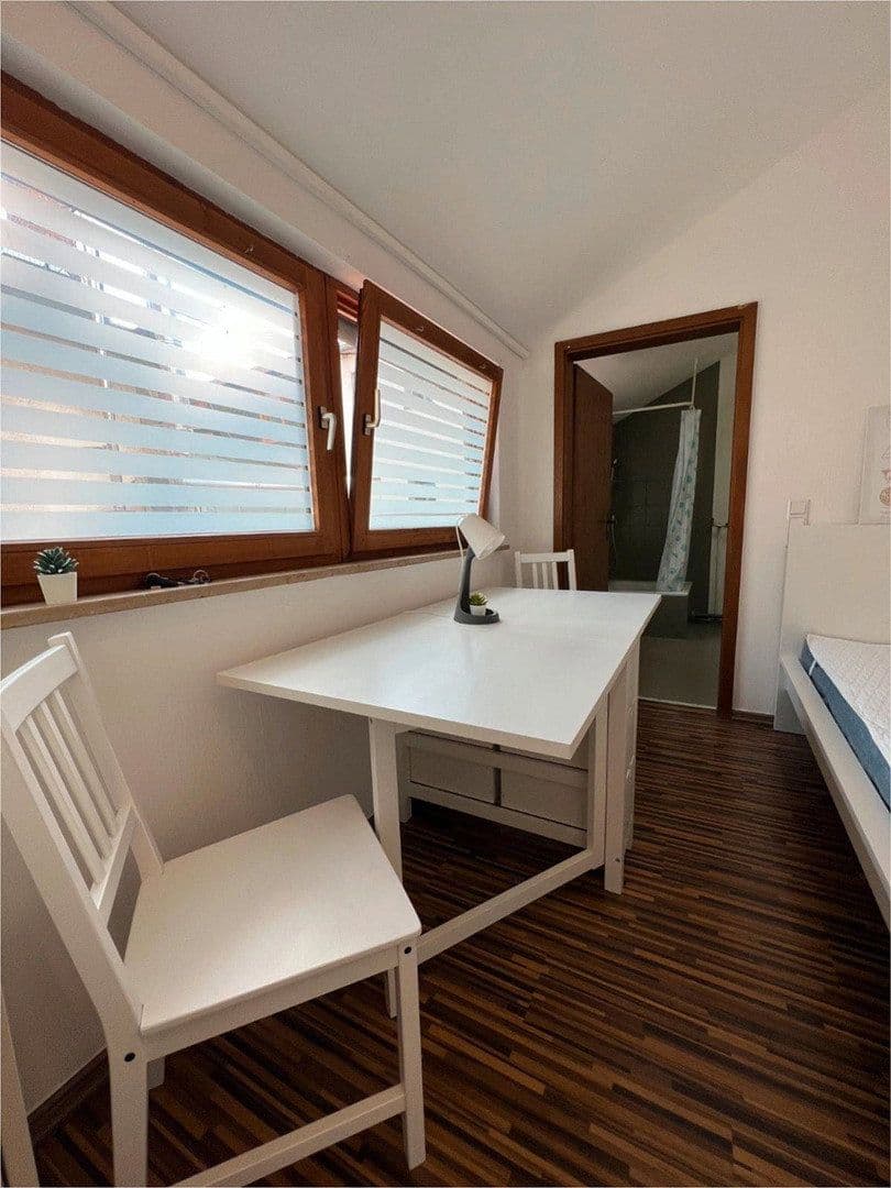 Pronájem bytu 1+1 22 m², Goethestrasse, Erlangen, Bavorsko Pronájem bytu 1+1 22 m², Goethestrasse, Erlangen, Bavorsko