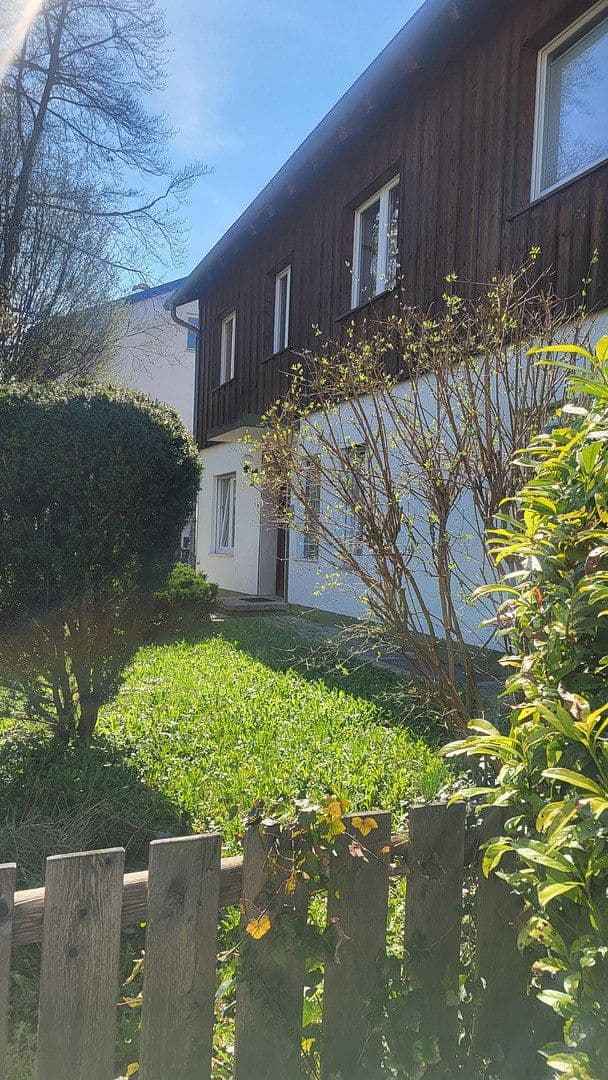 Pronájem bytu 3+1 96 m², Joh.-Seb.-Bach Straße 37, Geretsried, Bavorsko Pronájem bytu 3+1 96 m², Joh.-Seb.-Bach Straße 37, Geretsried, Bavorsko