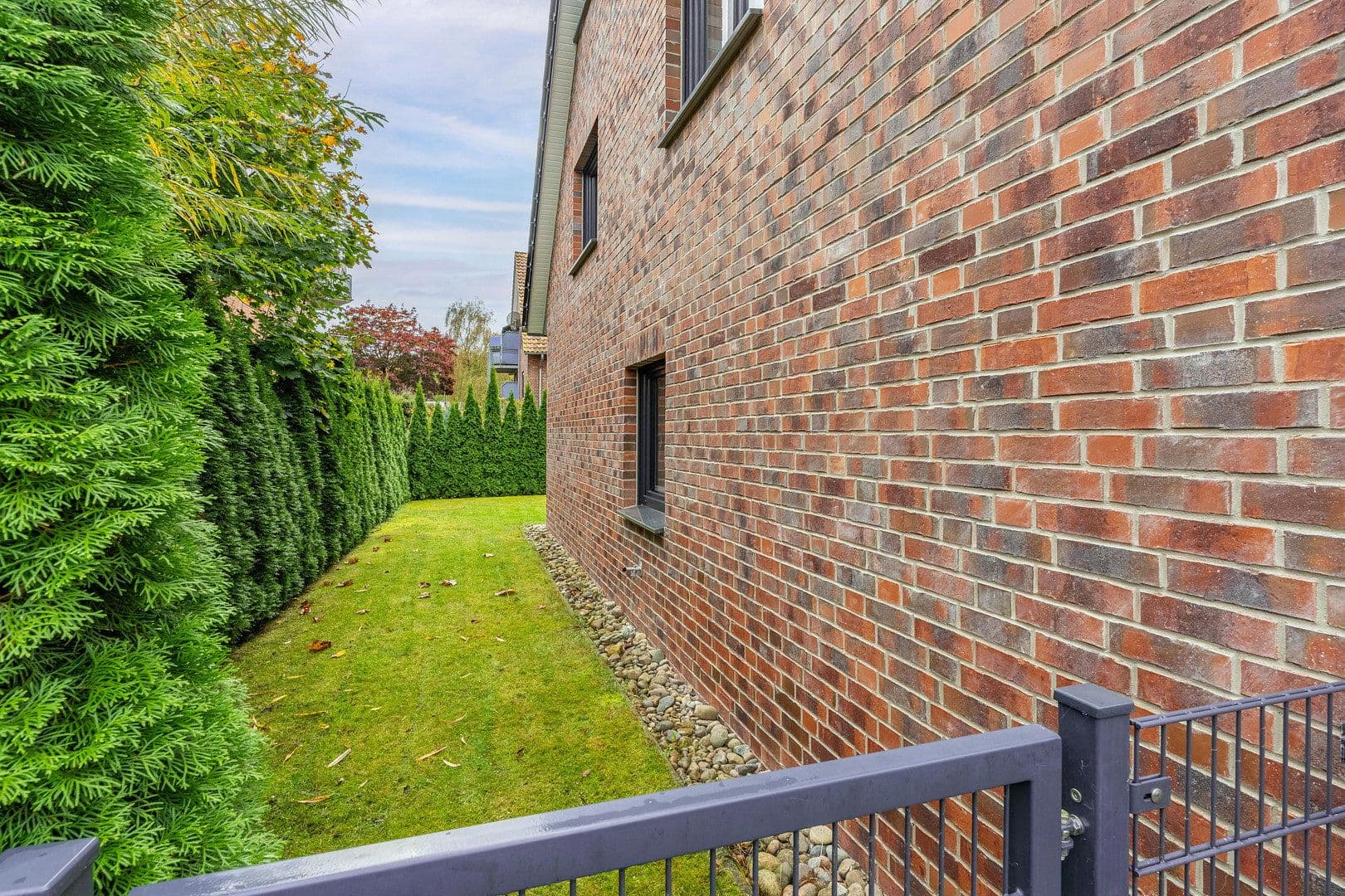 Prodej domu 117 m², pozemek 264 m², Kolberger Str., Stade, Dolní Sasko Prodej domu 117 m², pozemek 264 m², Kolberger Str., Stade, Dolní Sasko