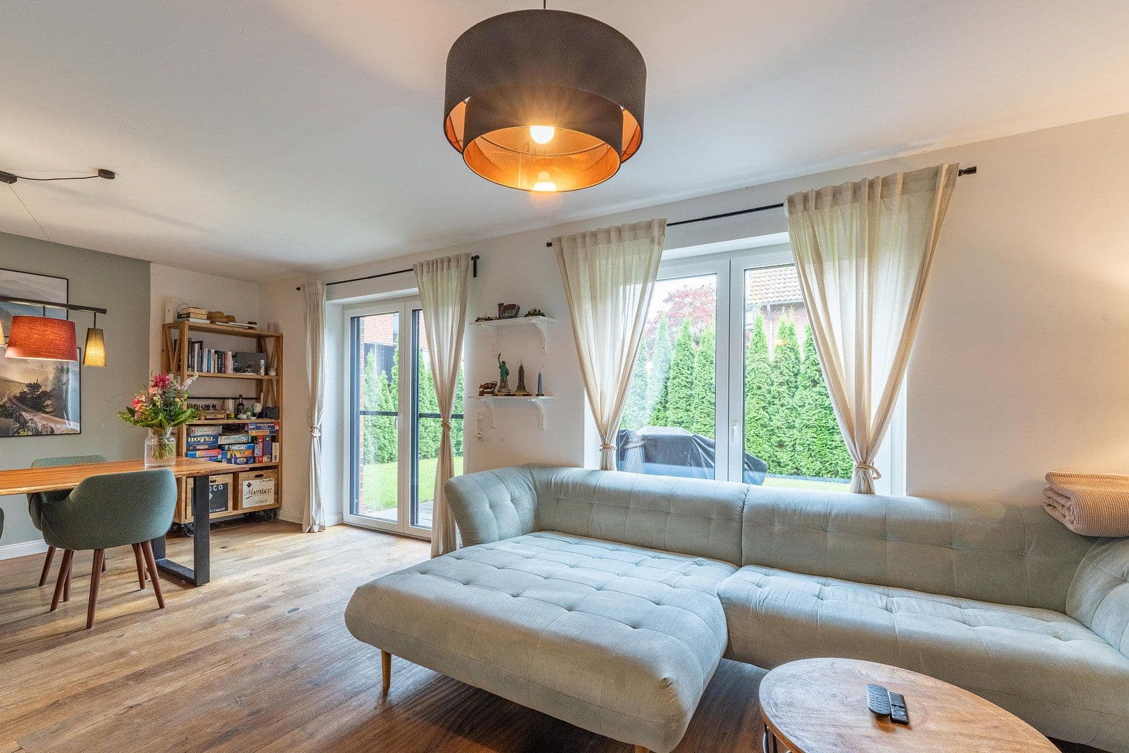 Prodej domu 117 m², pozemek 264 m², Kolberger Str., Stade, Dolní Sasko Prodej domu 117 m², pozemek 264 m², Kolberger Str., Stade, Dolní Sasko