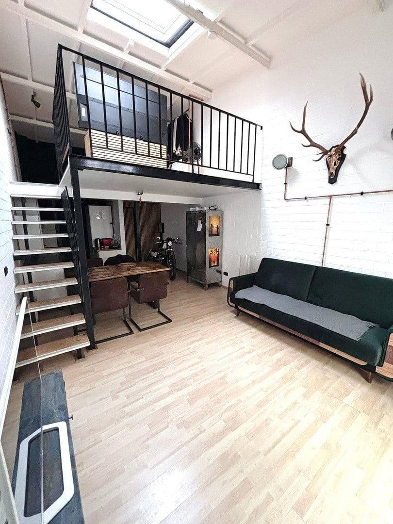 Pronájem bytu 2+1 61 m², Köln, Severní Porýní-Vestfálsko Pronájem bytu 2+1 61 m², Köln, Severní Porýní-Vestfálsko