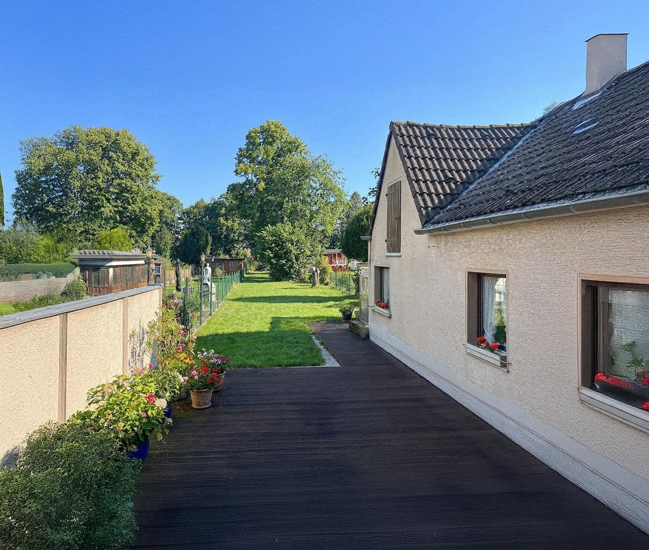 Prodej domu 176 m², pozemek 657 m², Gemarkenstraße 35, Köln - Dellbrück, Severní Porýní-Vestfálsko Prodej domu 176 m², pozemek 657 m², Gemarkenstraße 35, Köln - Dellbrück, Severní Porýní-Vestfálsko