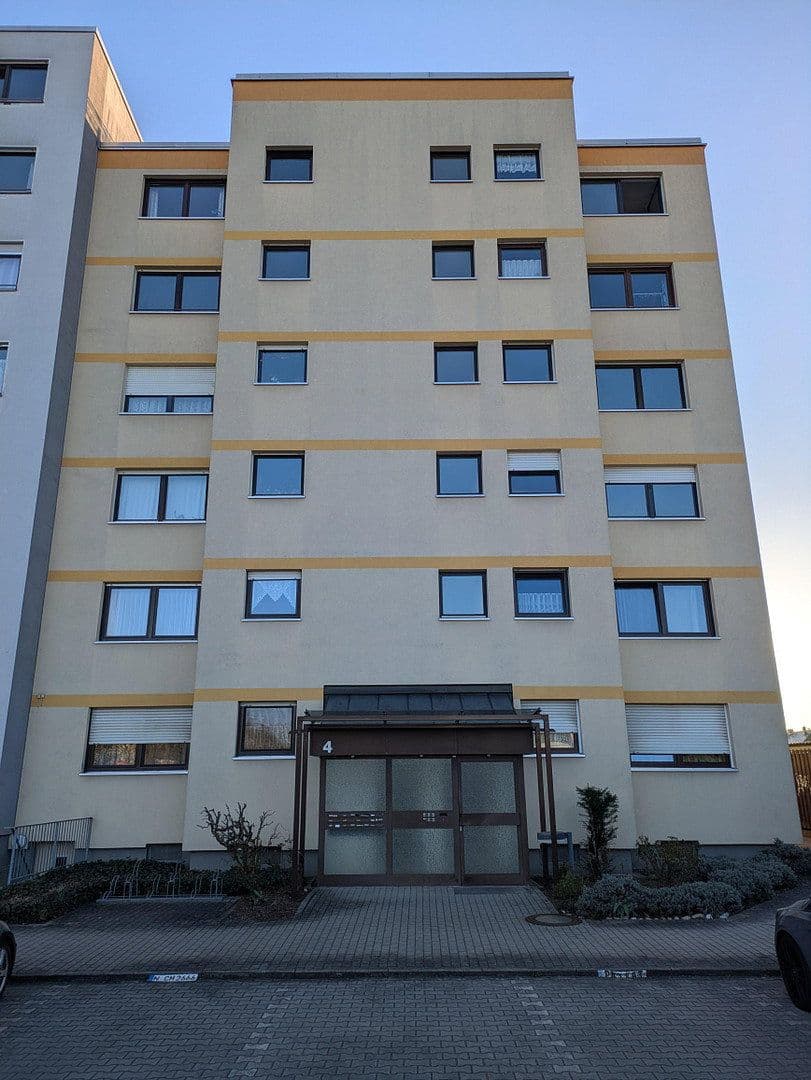 Pronájem bytu 2+1 61 m², Happurger Straße 4, Nürnberg, Bavorsko Pronájem bytu 2+1 61 m², Happurger Straße 4, Nürnberg, Bavorsko