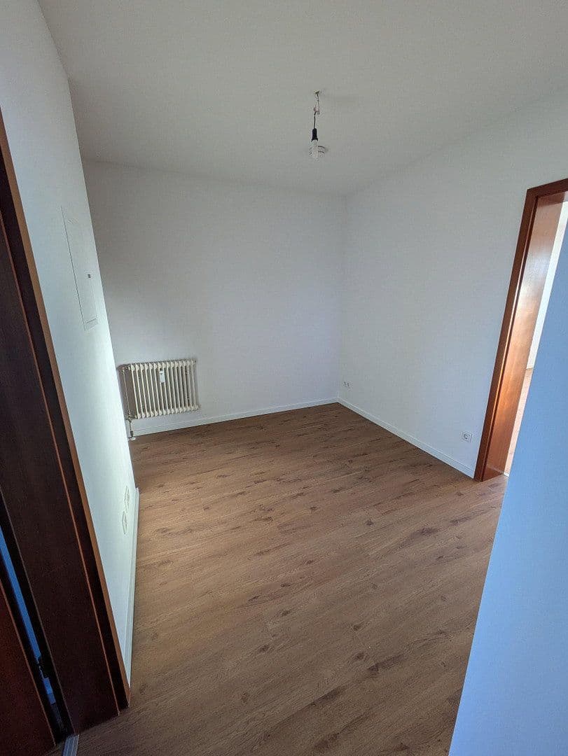 Pronájem bytu 2+1 61 m², Happurger Straße 4, Nürnberg, Bavorsko Pronájem bytu 2+1 61 m², Happurger Straße 4, Nürnberg, Bavorsko