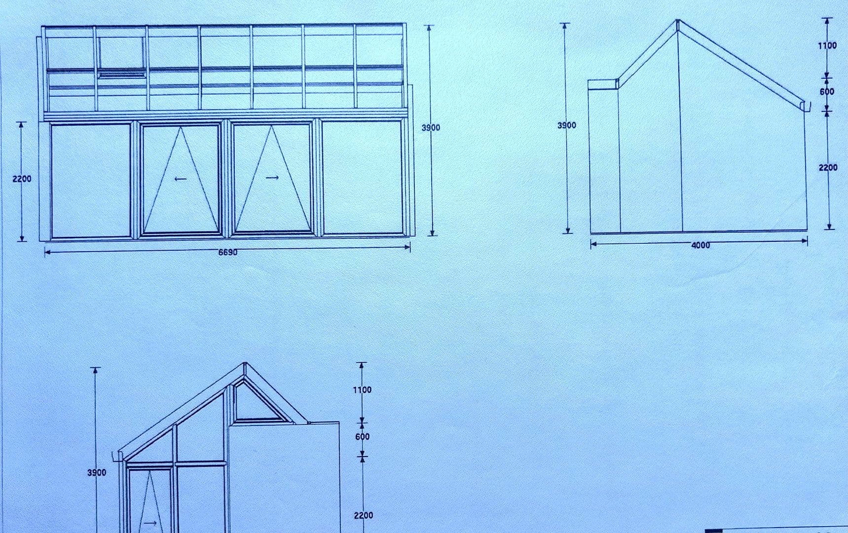 Prodej domu 148 m², pozemek 399 m², Thüringer Straße 25, Rastede, Dolní Sasko Prodej domu 148 m², pozemek 399 m², Thüringer Straße 25, Rastede, Dolní Sasko