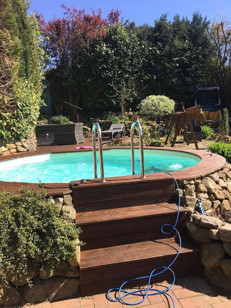 Prodej domu 148 m², pozemek 399 m², Thüringer Straße 25, Rastede, Dolní Sasko Prodej domu 148 m², pozemek 399 m², Thüringer Straße 25, Rastede, Dolní Sasko