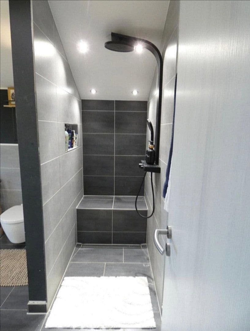 Prodej domu 193 m², pozemek 563 m², Raphaelstraße 1a, Dentlein am Forst, Bavorsko Prodej domu 193 m², pozemek 563 m², Raphaelstraße 1a, Dentlein am Forst, Bavorsko