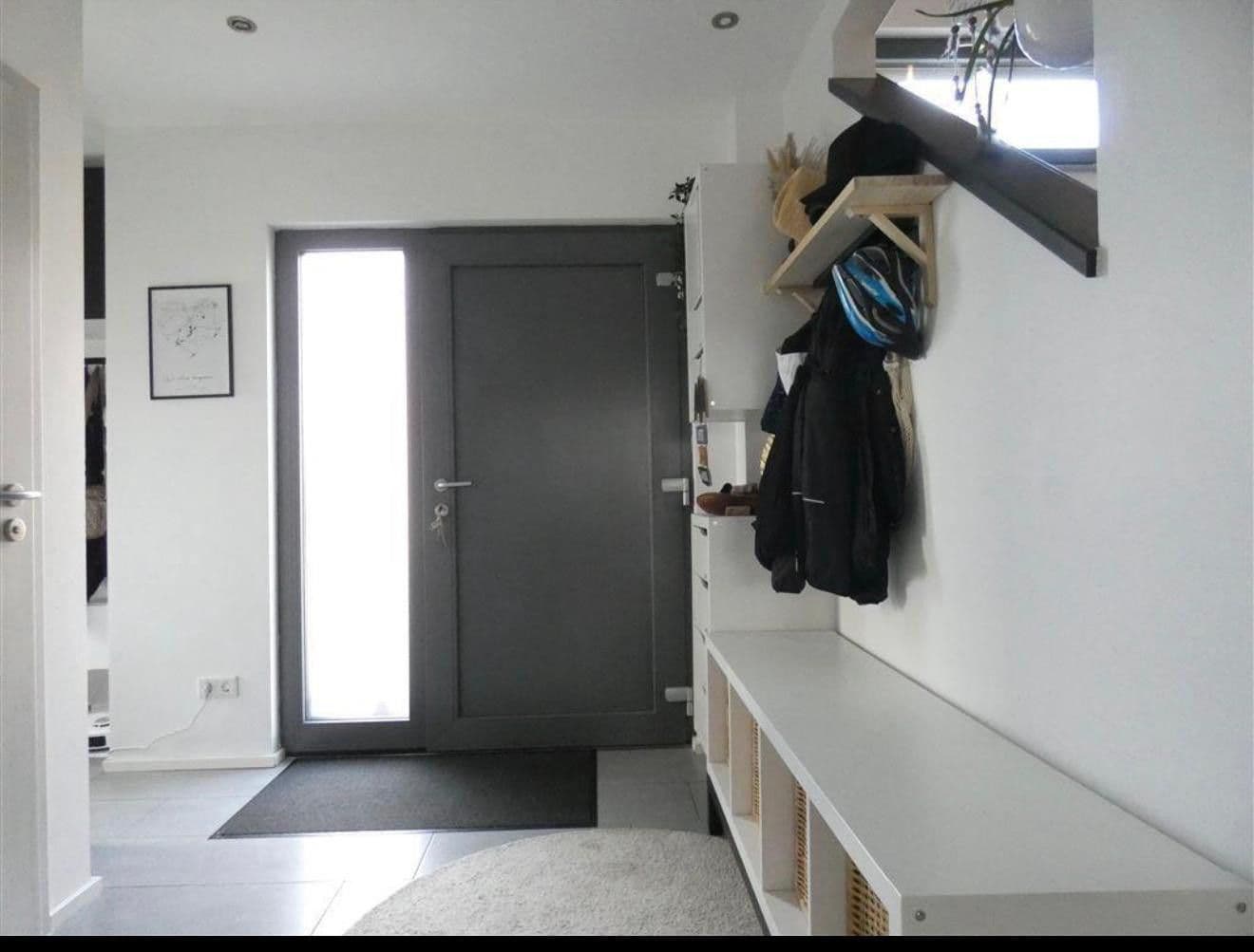 Prodej domu 193 m², pozemek 563 m², Raphaelstraße 1a, Dentlein am Forst, Bavorsko Prodej domu 193 m², pozemek 563 m², Raphaelstraße 1a, Dentlein am Forst, Bavorsko