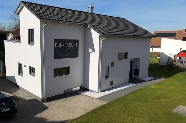 Prodej domu 193 m², pozemek 563 m², Raphaelstraße 1a, Dentlein am Forst, Bavorsko Prodej domu 193 m², pozemek 563 m², Raphaelstraße 1a, Dentlein am Forst, Bavorsko