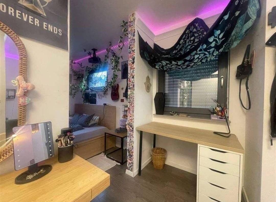 Prodej domu 193 m², pozemek 563 m², Raphaelstraße 1a, Dentlein am Forst, Bavorsko Prodej domu 193 m², pozemek 563 m², Raphaelstraße 1a, Dentlein am Forst, Bavorsko