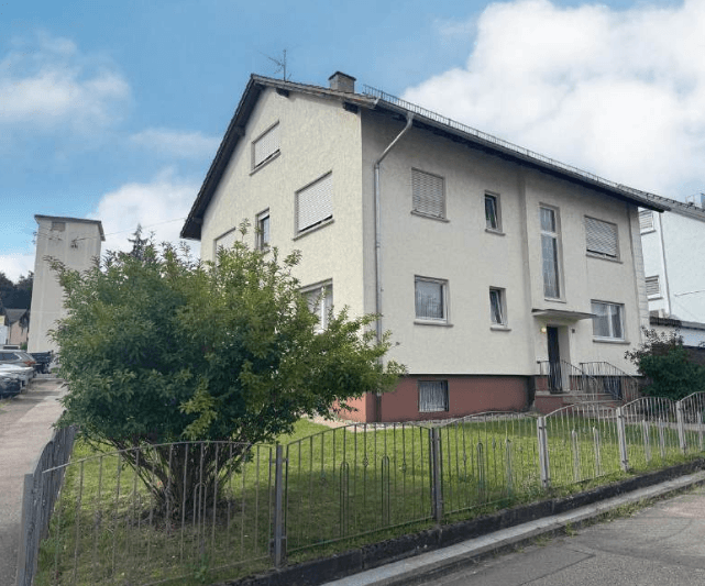 Pronájem bytu 2+1 55 m², Lärchenstr. 31, Birkenfeld, Bádensko-Württembersko Pronájem bytu 2+1 55 m², Lärchenstr. 31, Birkenfeld, Bádensko-Württembersko