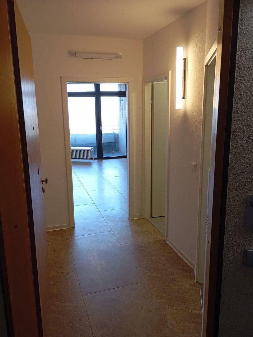 Pronájem bytu 1+1 35 m², Collinistraße 5, Mannheim, Bádensko-Württembersko Pronájem bytu 1+1 35 m², Collinistraße 5, Mannheim, Bádensko-Württembersko