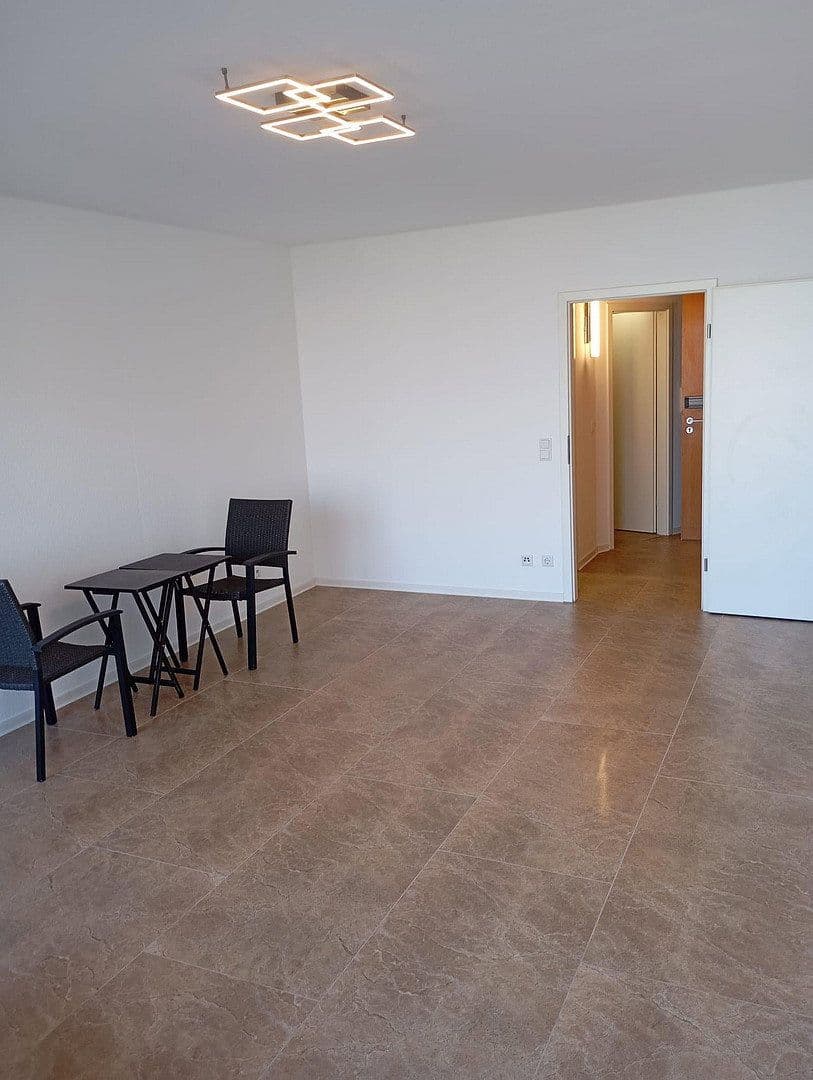 Pronájem bytu 1+1 35 m², Collinistraße 5, Mannheim, Bádensko-Württembersko Pronájem bytu 1+1 35 m², Collinistraße 5, Mannheim, Bádensko-Württembersko