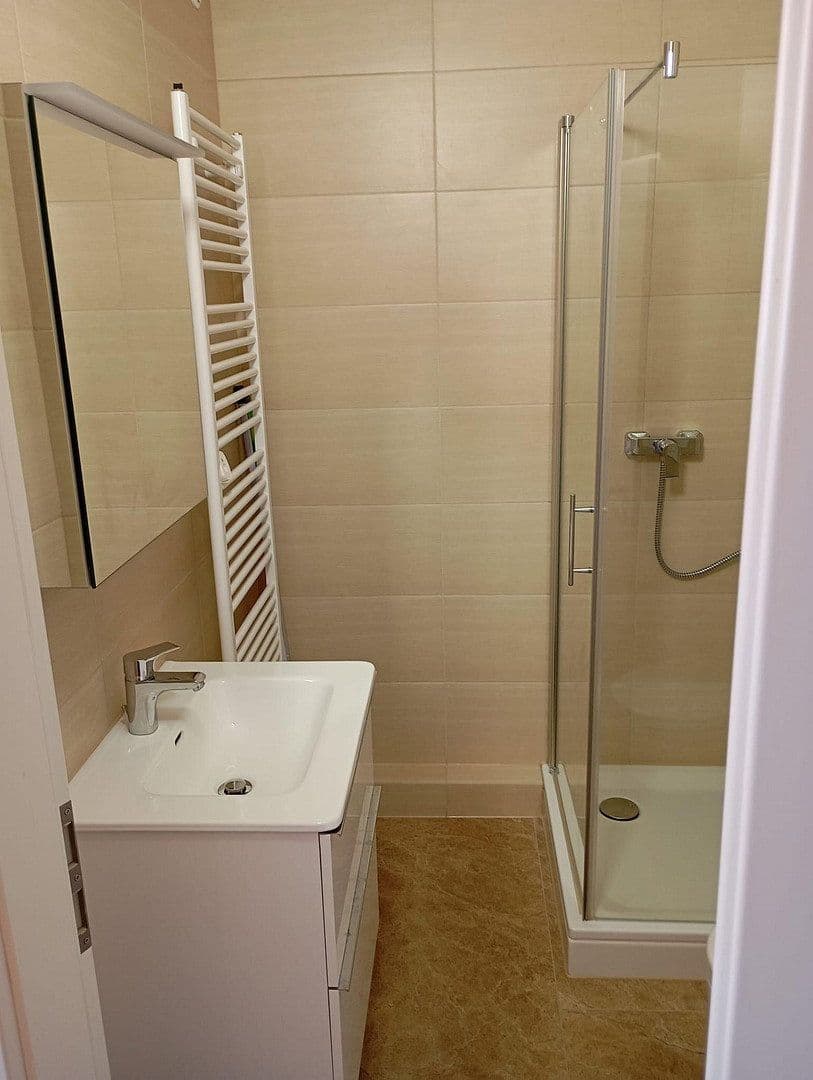 Pronájem bytu 1+1 35 m², Collinistraße 5, Mannheim, Bádensko-Württembersko Pronájem bytu 1+1 35 m², Collinistraße 5, Mannheim, Bádensko-Württembersko