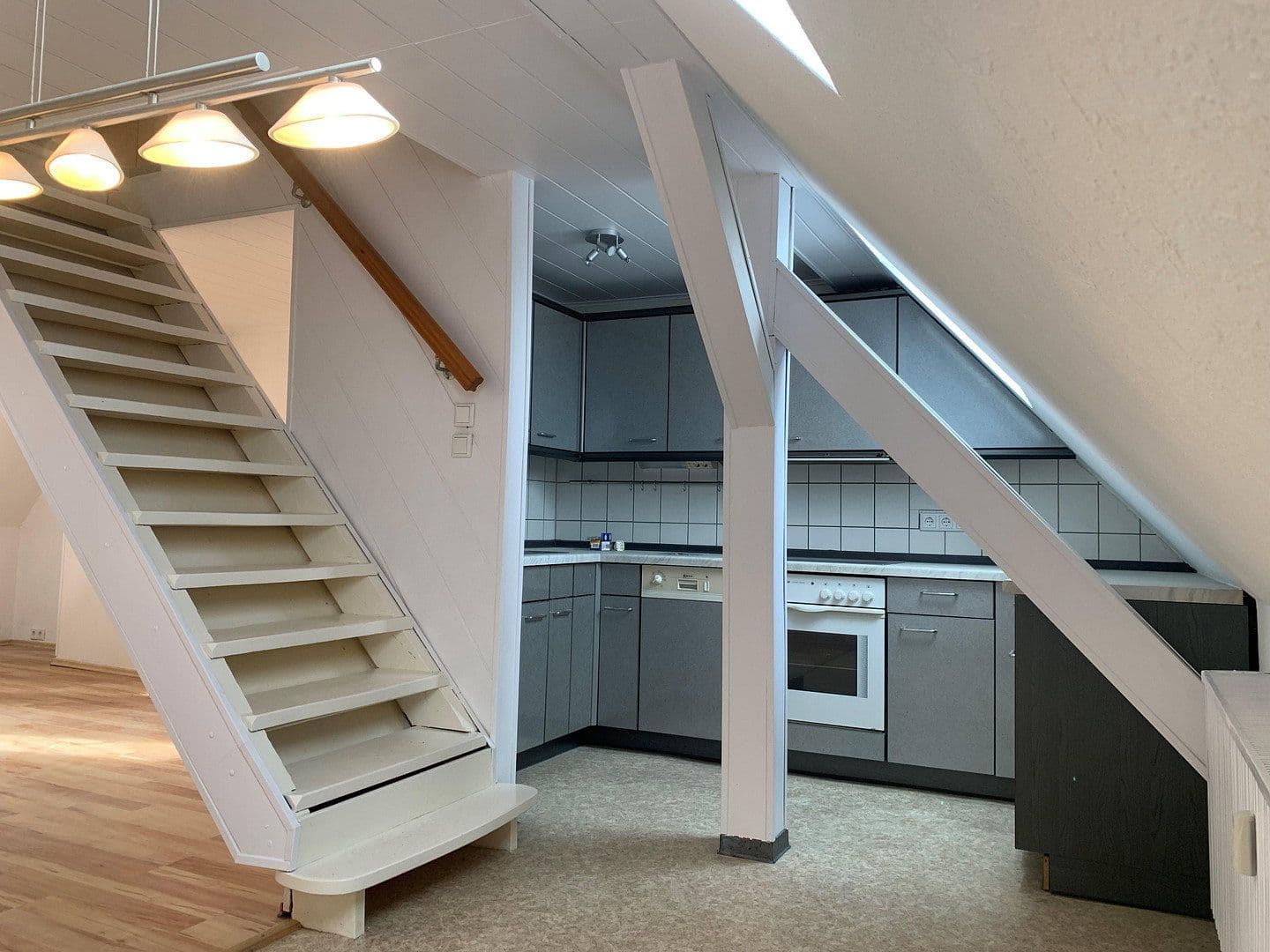 Pronájem bytu 3+1 70 m², Rodensteiner Str. 14, Fränkisch-Crumbach, Hessen Pronájem bytu 3+1 70 m², Rodensteiner Str. 14, Fränkisch-Crumbach, Hessen