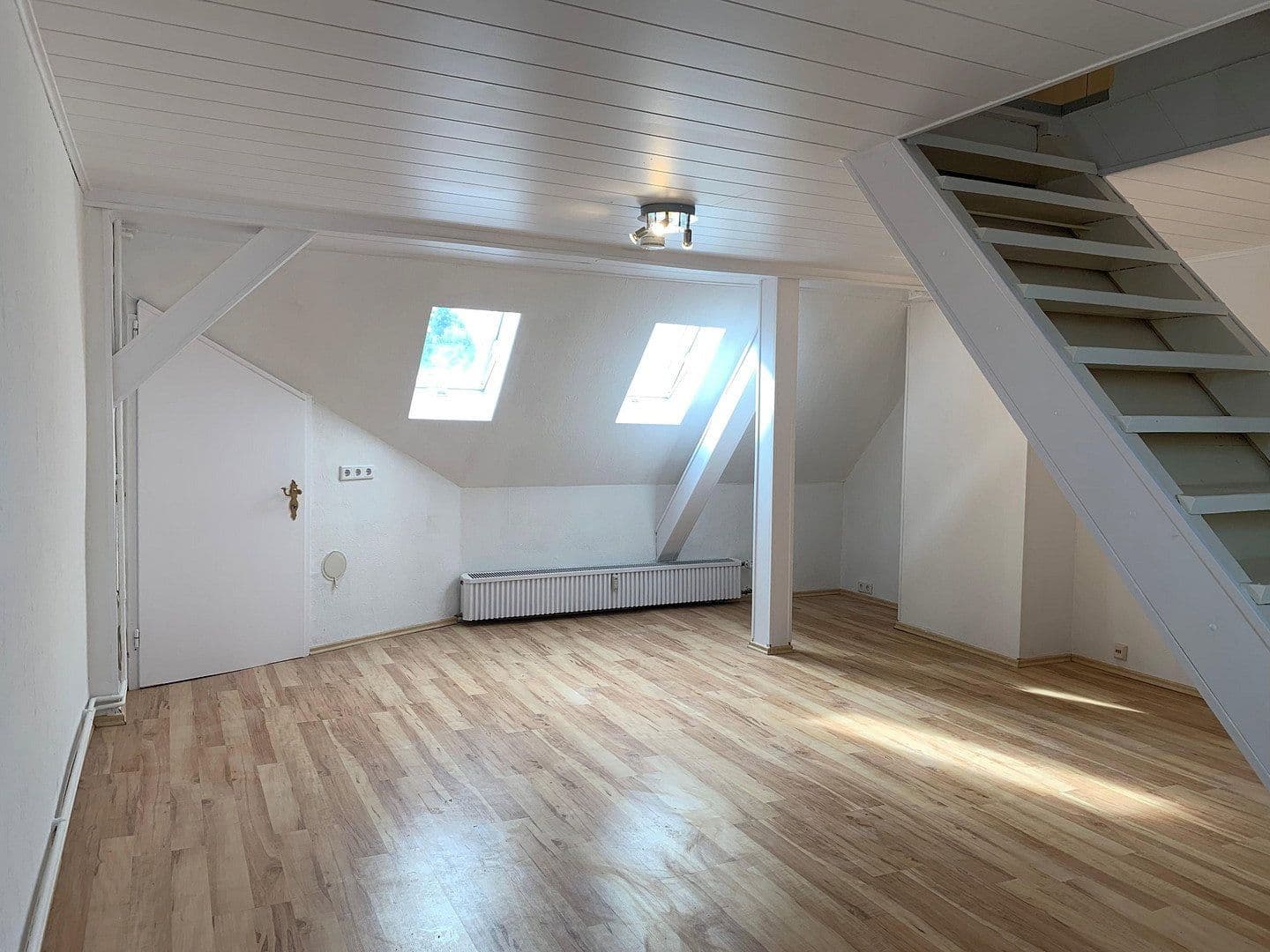 Pronájem bytu 3+1 70 m², Rodensteiner Str. 14, Fränkisch-Crumbach, Hessen Pronájem bytu 3+1 70 m², Rodensteiner Str. 14, Fränkisch-Crumbach, Hessen