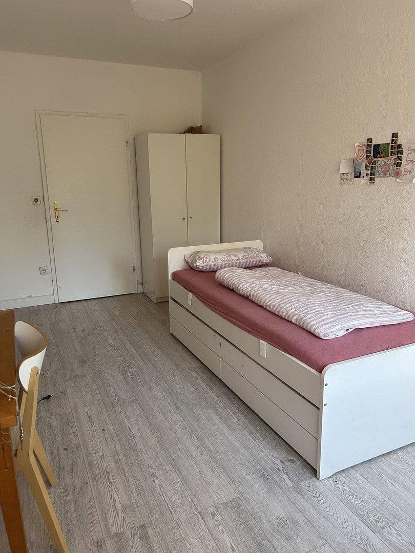 Prodej domu 128 m², pozemek 288 m², Berlin, Berlín Prodej domu 128 m², pozemek 288 m², Berlin, Berlín