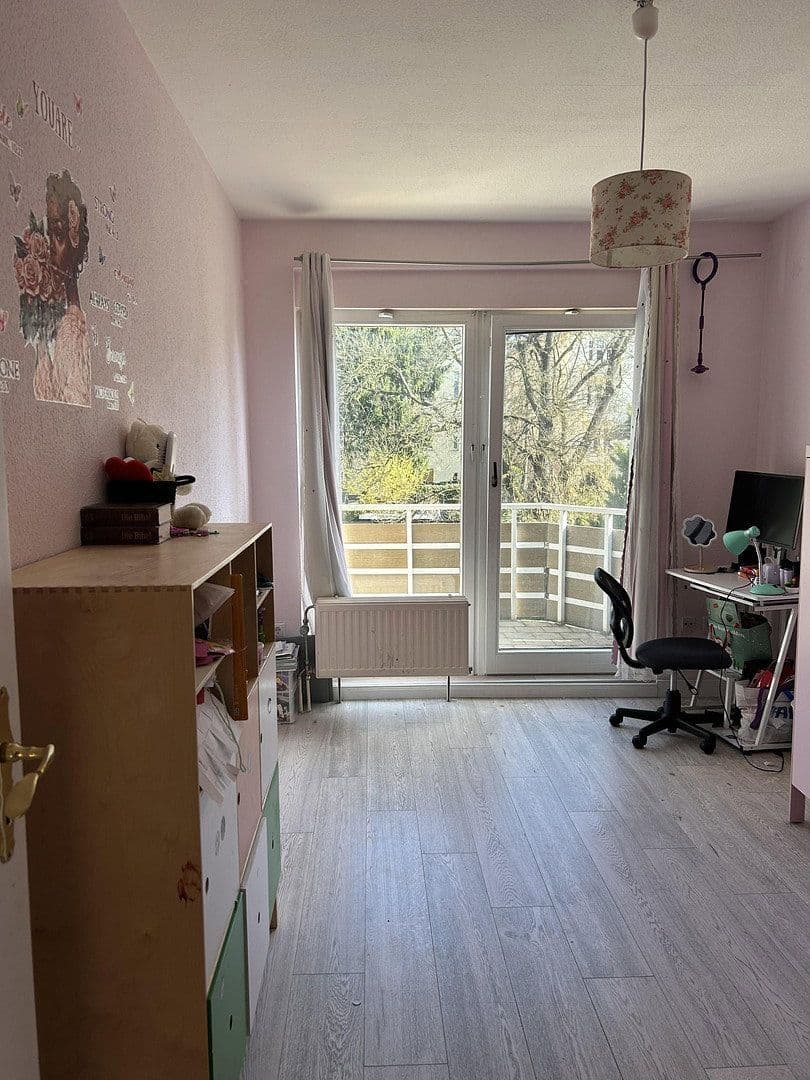 Prodej domu 128 m², pozemek 288 m², Berlin, Berlín Prodej domu 128 m², pozemek 288 m², Berlin, Berlín