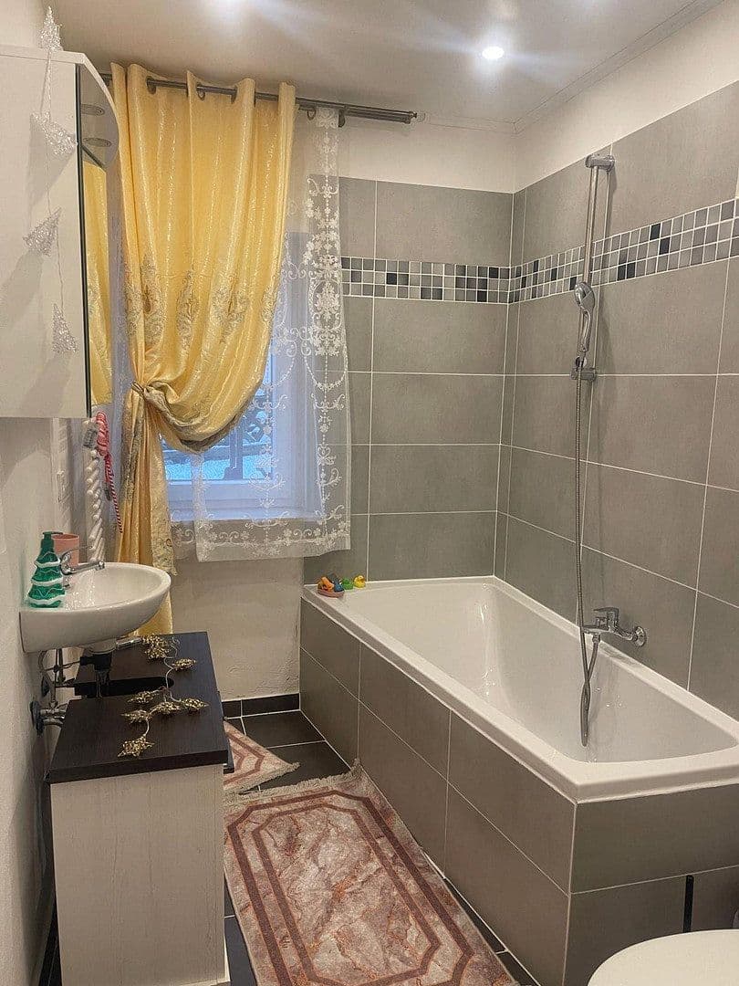 Prodej domu 140 m², pozemek 416 m², Mücke, Hessen Prodej domu 140 m², pozemek 416 m², Mücke, Hessen