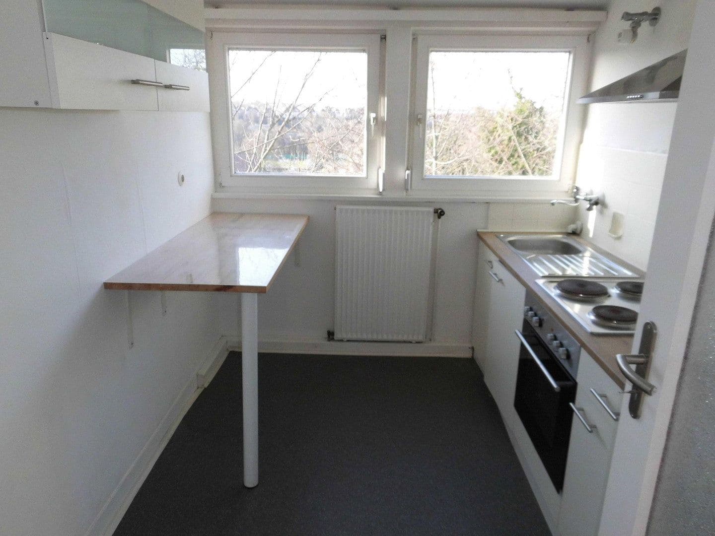 Pronájem bytu 3+1 67 m², Stuttgart, Bádensko-Württembersko Pronájem bytu 3+1 67 m², Stuttgart, Bádensko-Württembersko