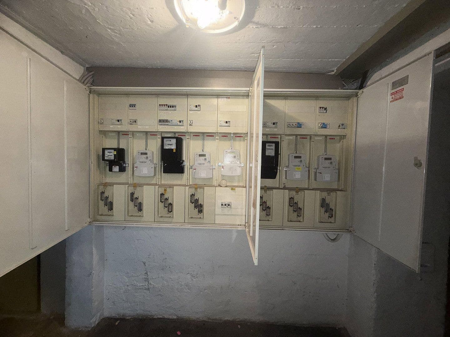 Prodej domu 594 m², pozemek 750 m², Heedfelder Straße 86a-88, Lüdenscheid, Severní Porýní-Vestfálsko Prodej domu 594 m², pozemek 750 m², Heedfelder Straße 86a-88, Lüdenscheid, Severní Porýní-Vestfálsko