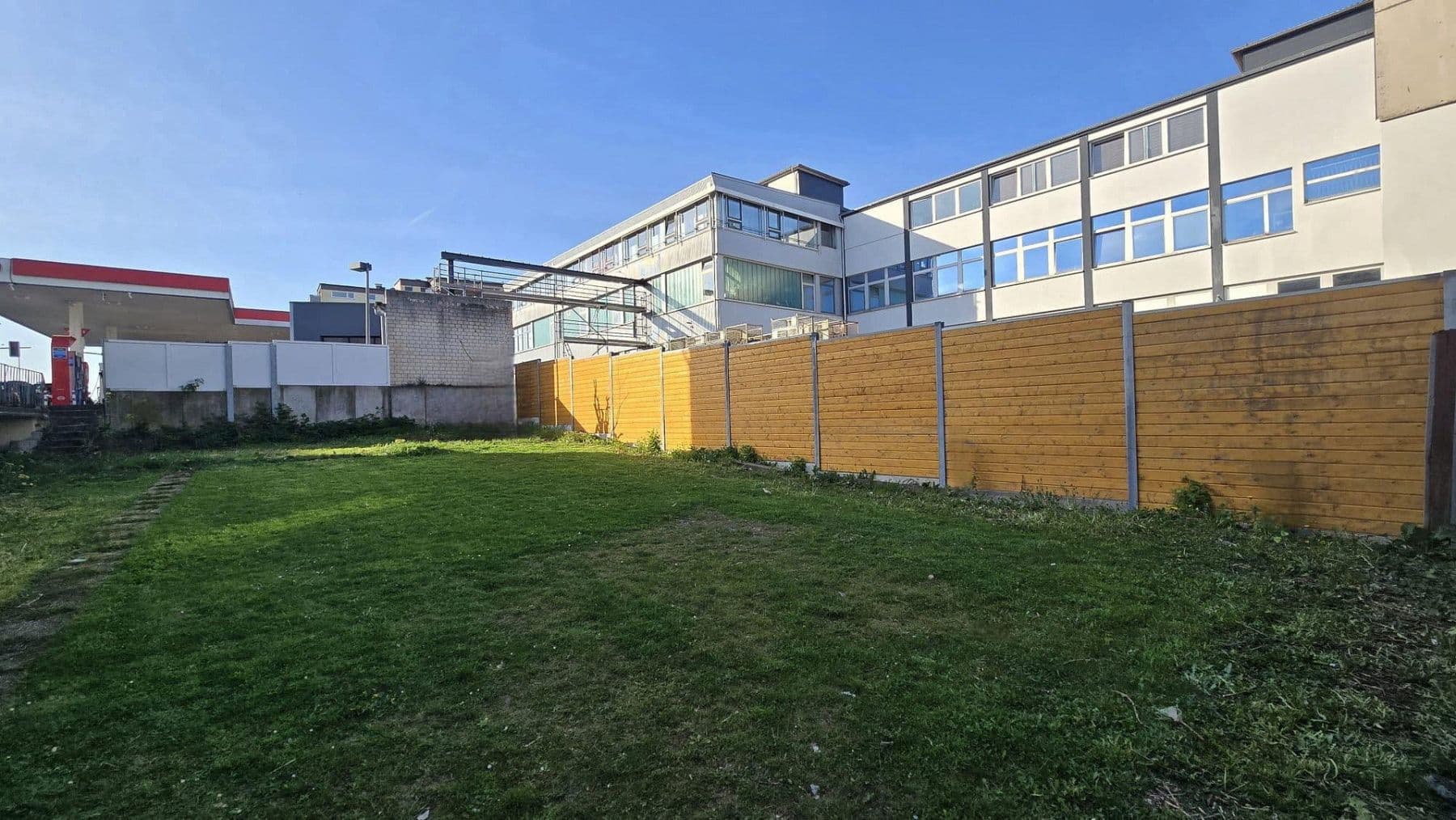 Prodej domu 594 m², pozemek 750 m², Heedfelder Straße 86a-88, Lüdenscheid, Severní Porýní-Vestfálsko Prodej domu 594 m², pozemek 750 m², Heedfelder Straße 86a-88, Lüdenscheid, Severní Porýní-Vestfálsko