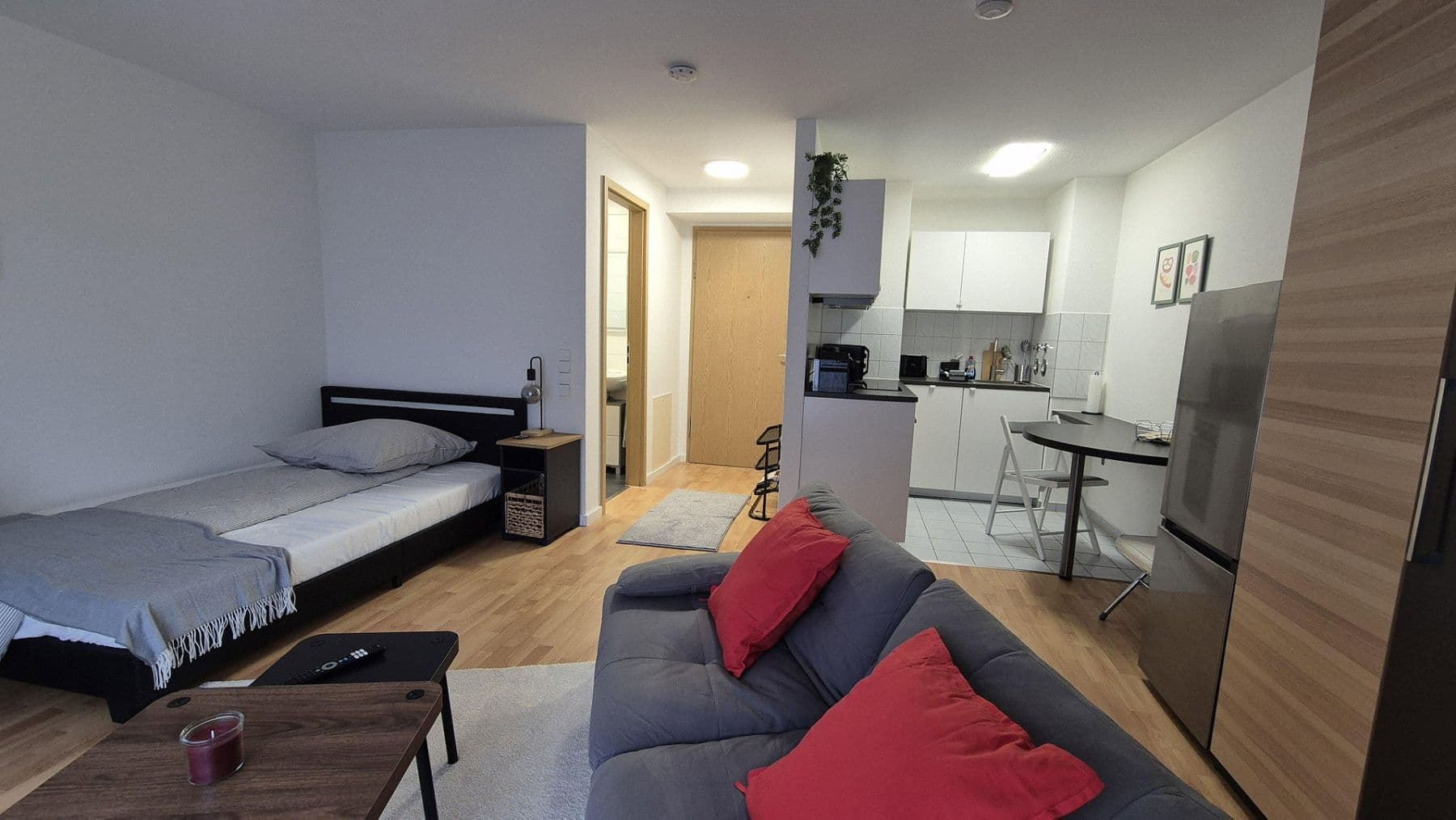 Pronájem bytu 1+1 31 m², Nürtingen, Bádensko-Württembersko Pronájem bytu 1+1 31 m², Nürtingen, Bádensko-Württembersko