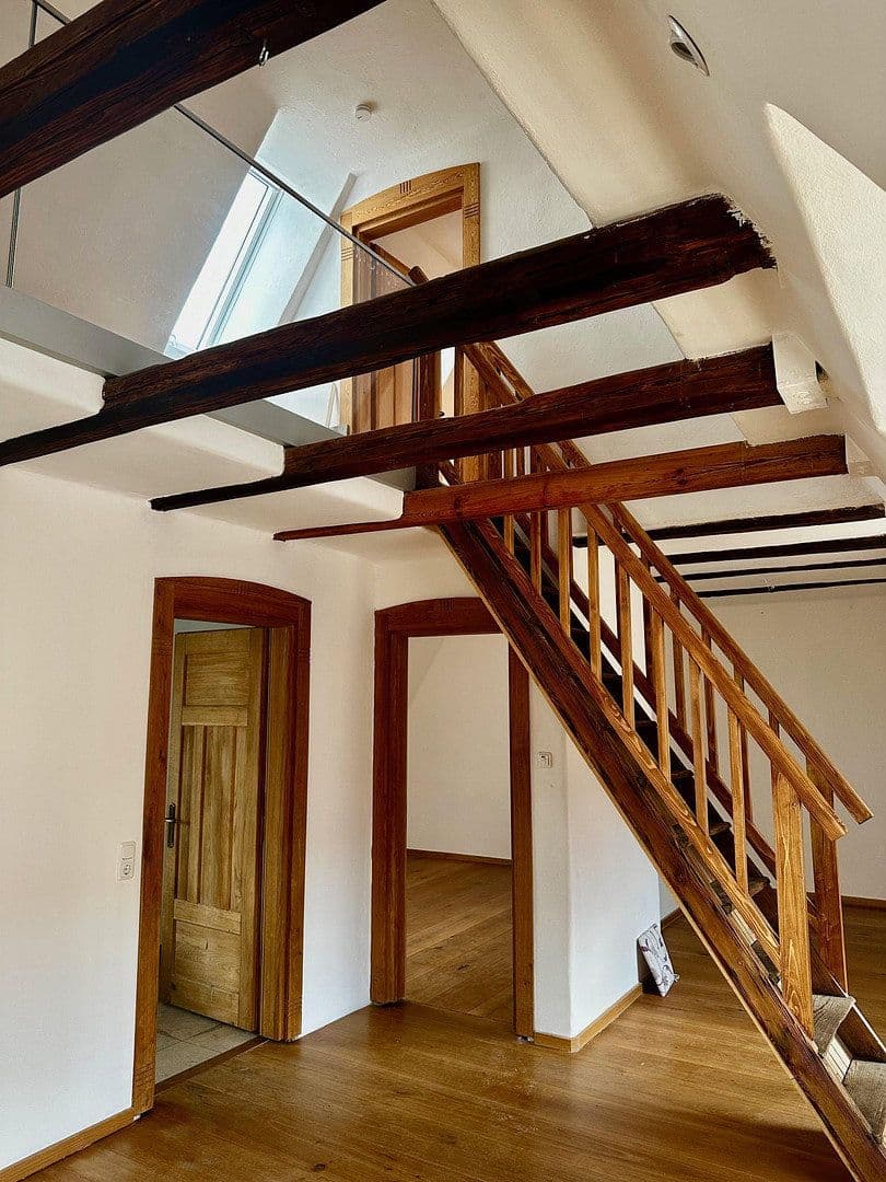 Pronájem bytu 3+1 125 m², Mittlerer Kaulberg 37, Bamberg, Bavorsko Pronájem bytu 3+1 125 m², Mittlerer Kaulberg 37, Bamberg, Bavorsko